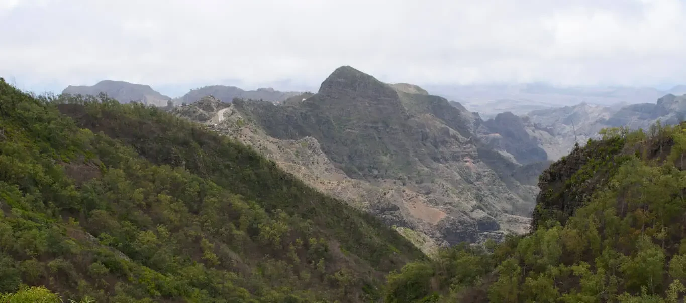 montañas en serra malagueta, cabo verde